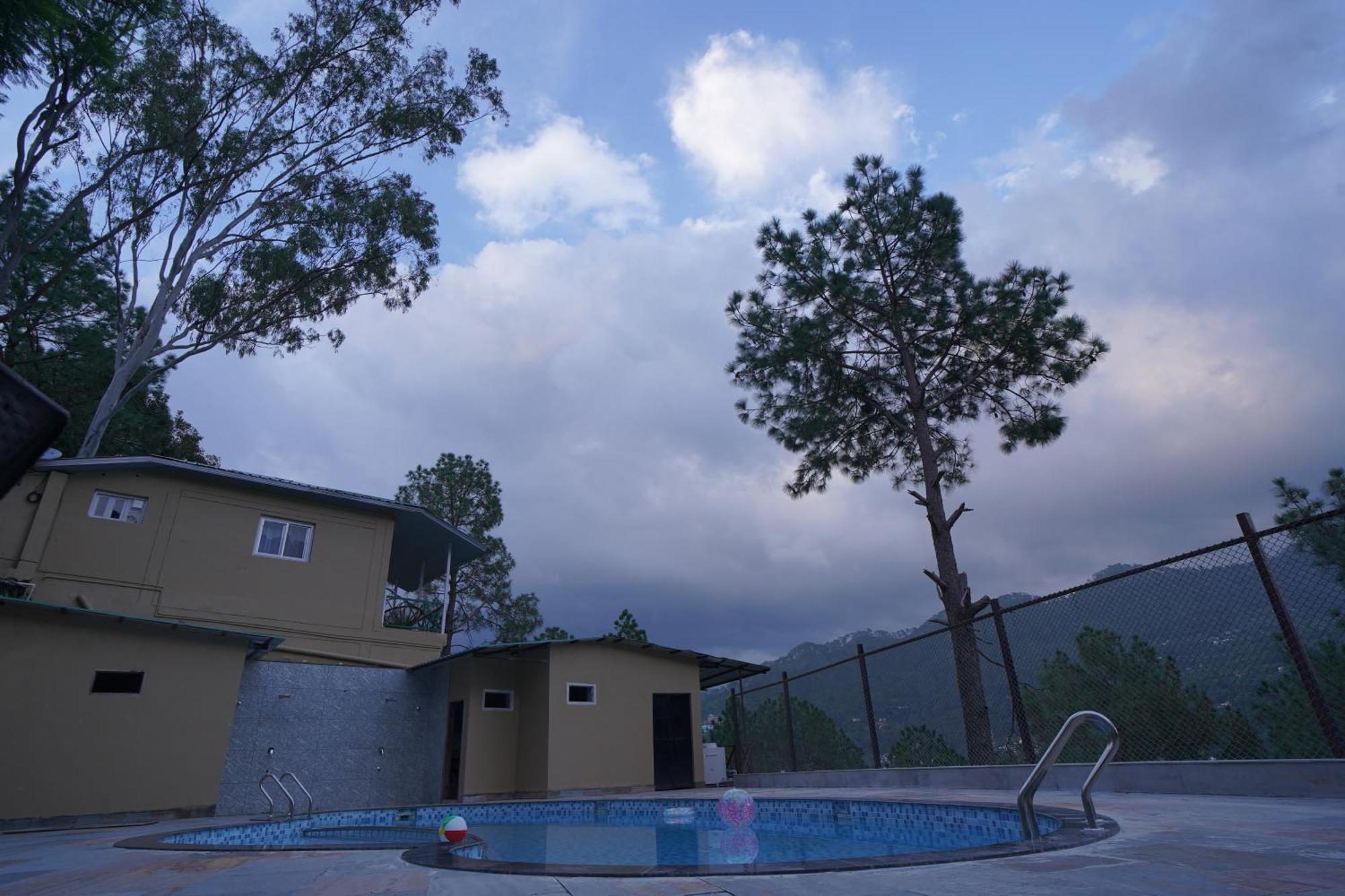 Resorts By The Baagh, Bhīm Tāl Exteriér fotografie